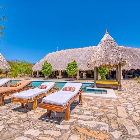 Hotel Punta Teonoste ポポヨ エクステリア 写真