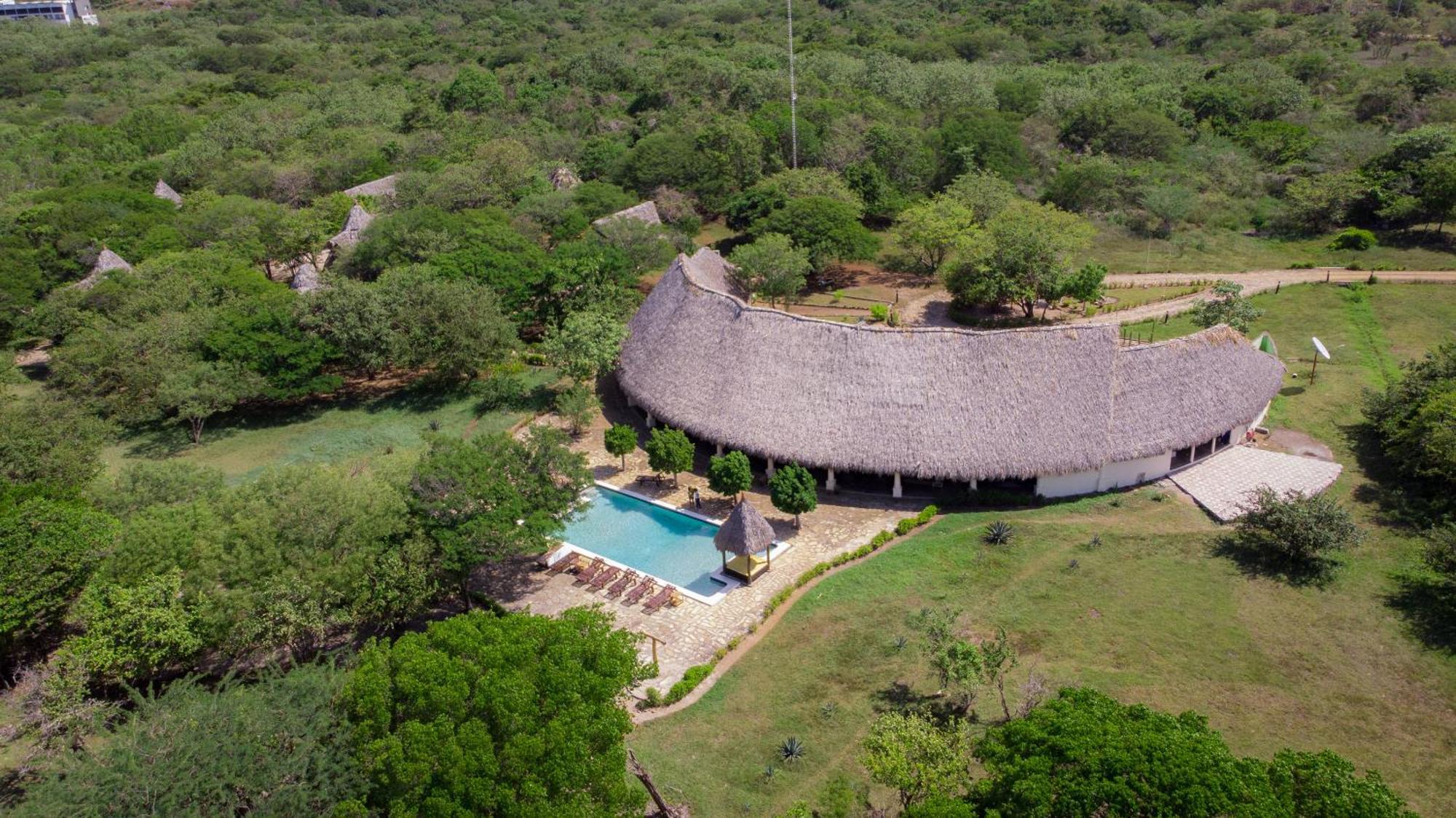 Hotel Punta Teonoste ポポヨ エクステリア 写真