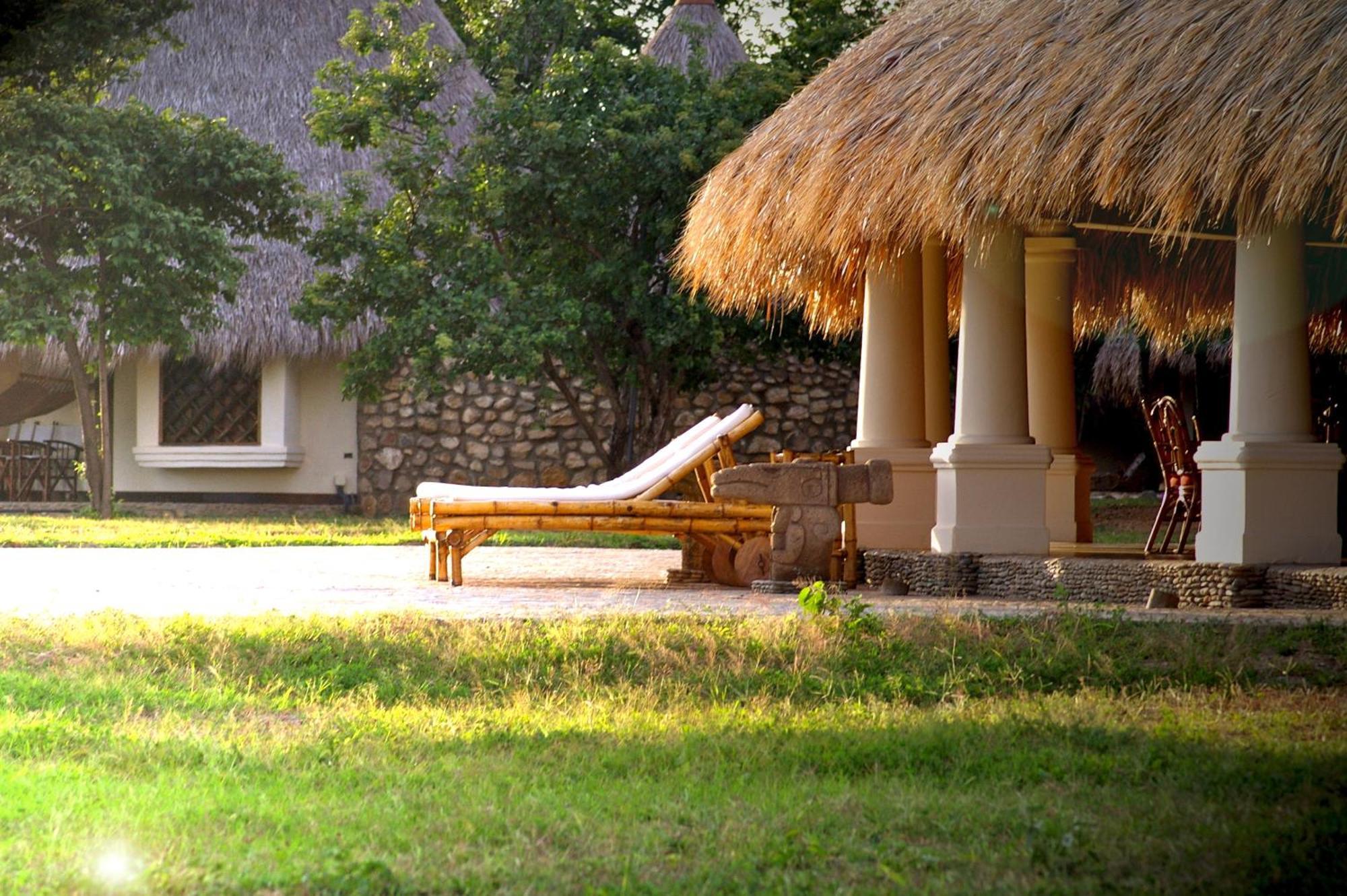 Hotel Punta Teonoste ポポヨ エクステリア 写真