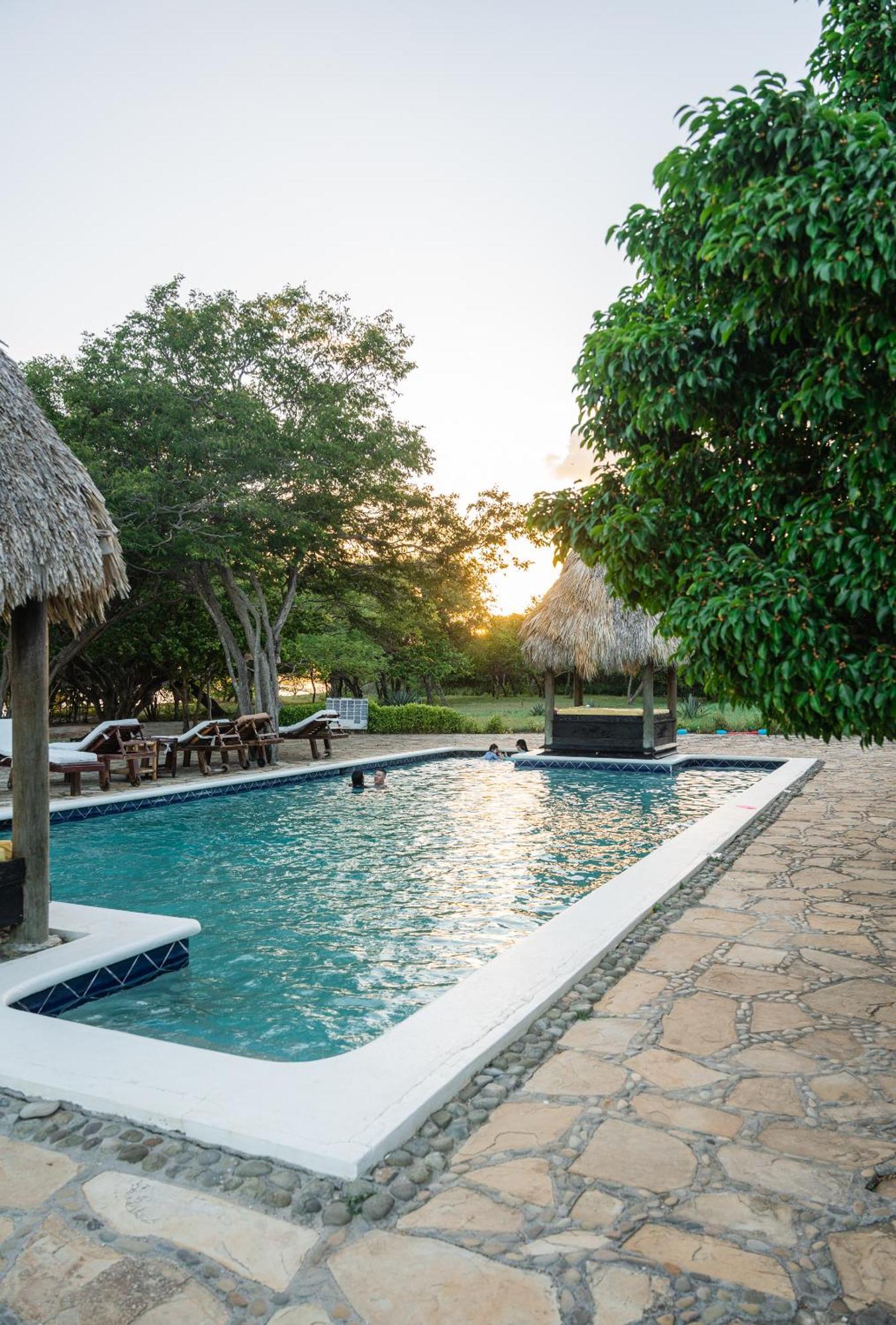 Hotel Punta Teonoste ポポヨ エクステリア 写真